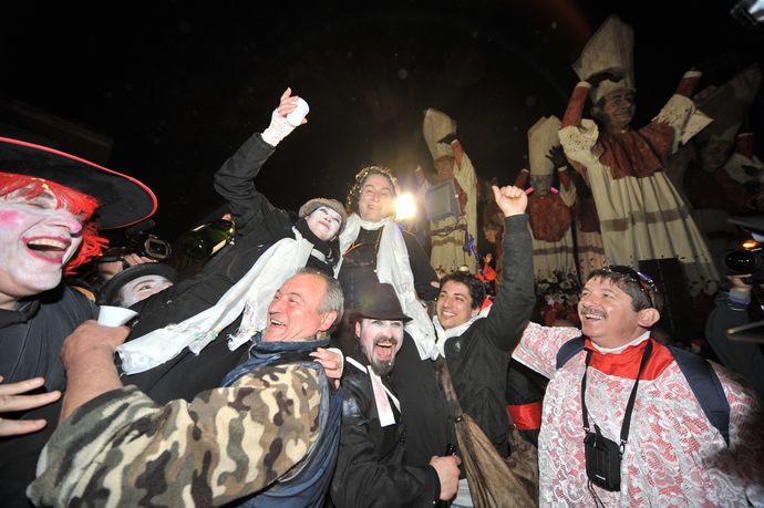 Ingrandisci la foto